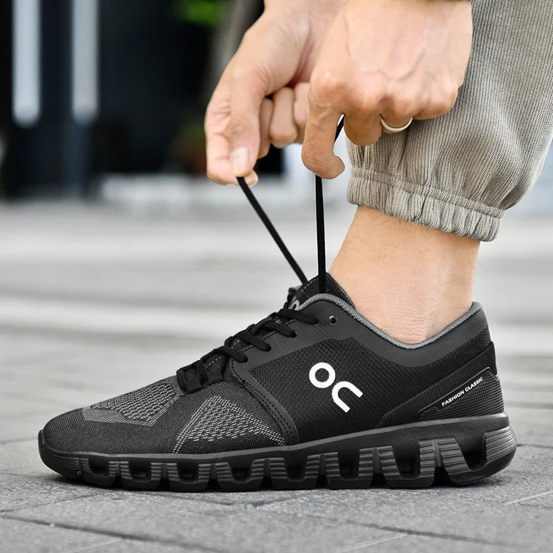 Breathable casual shoes