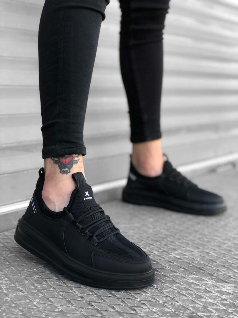 Casual Lace-up Sneakers