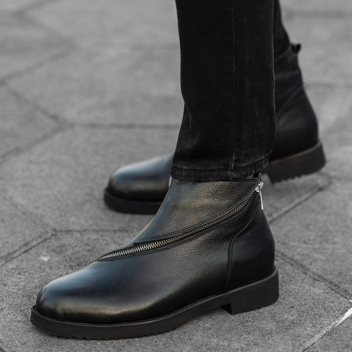 Leather Chelsea Boots With Zipper