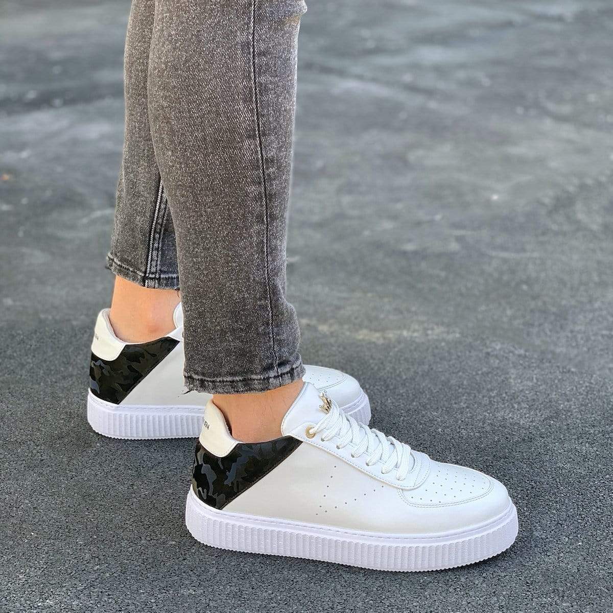 Designer Low Top Sneakers