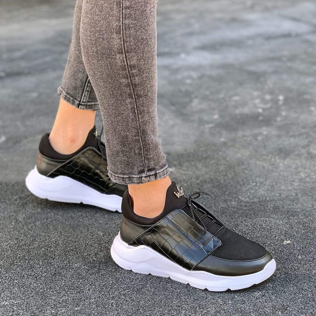 Designer  Turtle Casual Sneakers