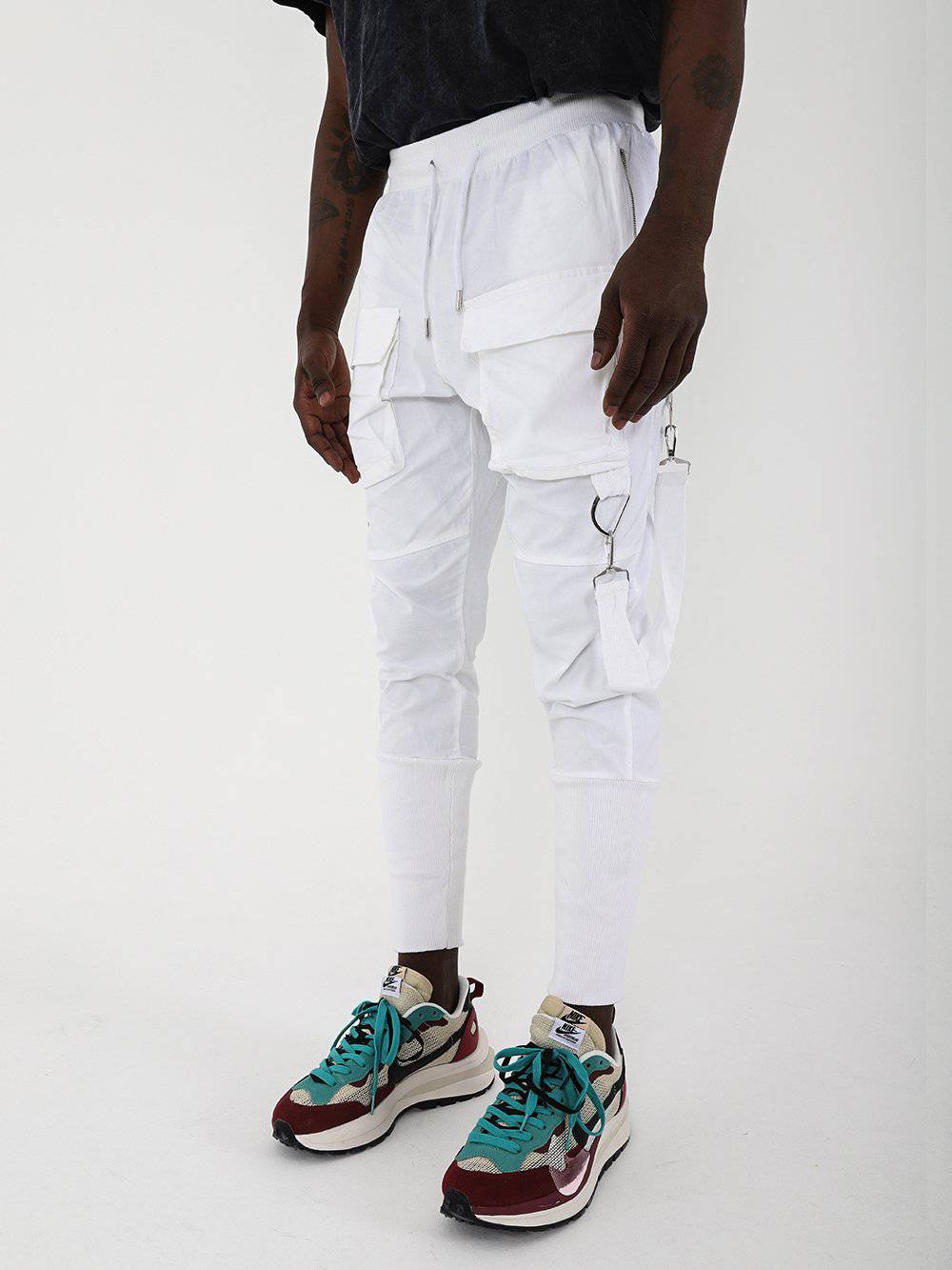 MULTI POCKET BROOKLYN JOGGER // WHITE