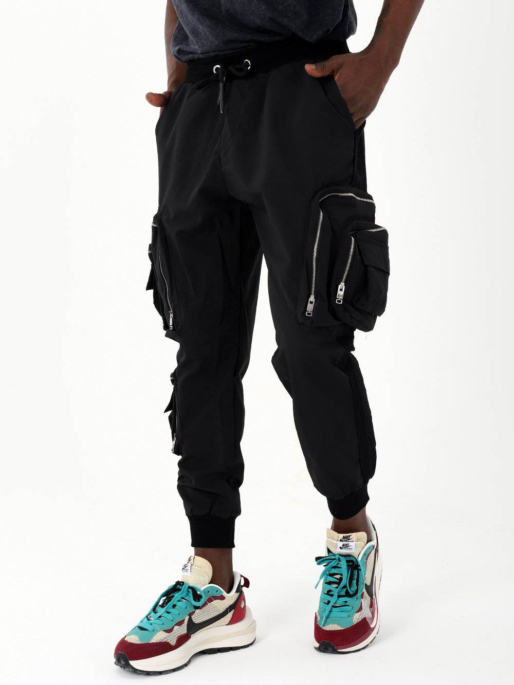 MULTI-ZIPPER POCKET JOGGER // BLACK