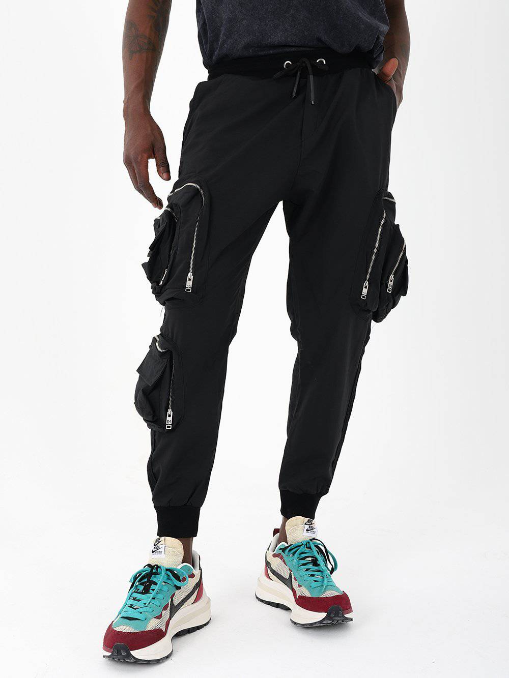 MULTI-ZIPPER POCKET JOGGER // BLACK