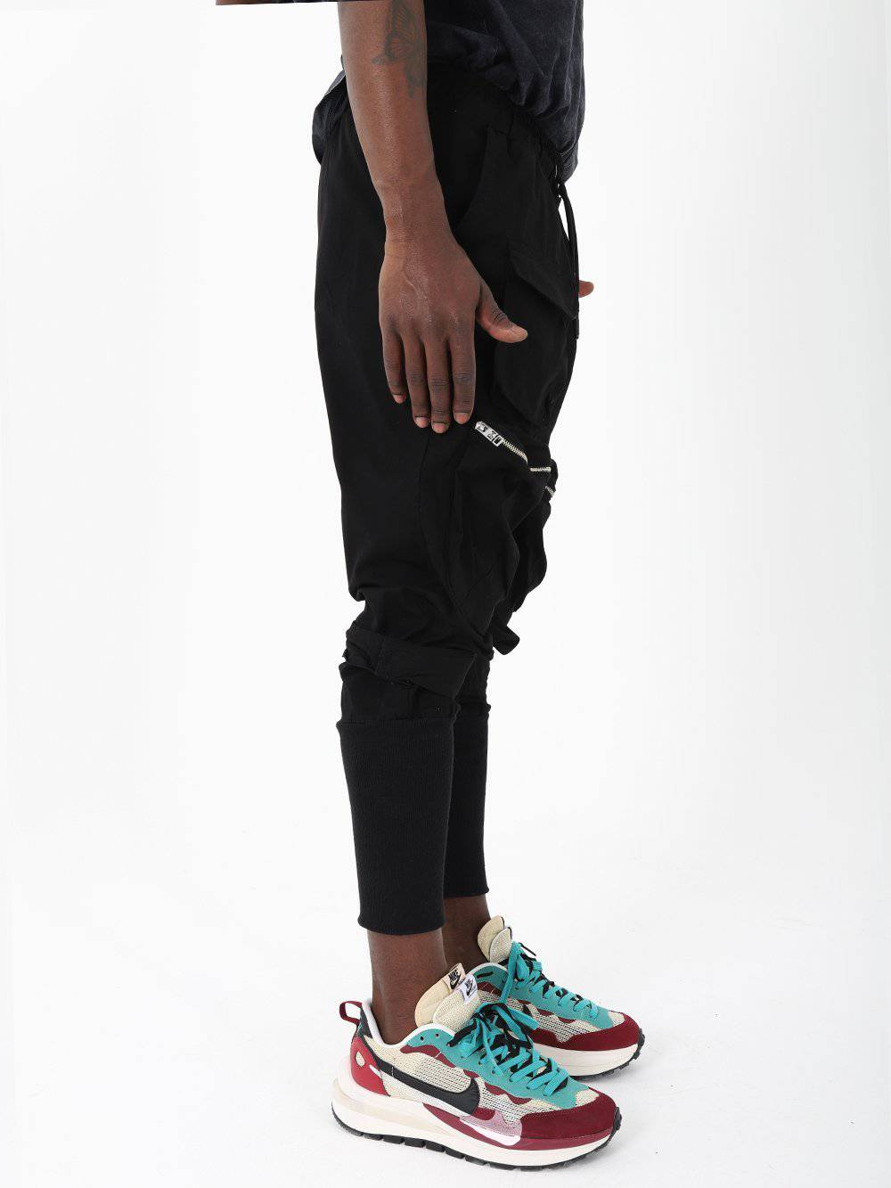 ZIPPERED POCKET ANKLE SOCK JOGGER // BLACK