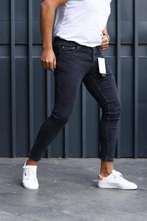 Daily Ankle Skinny Jeans