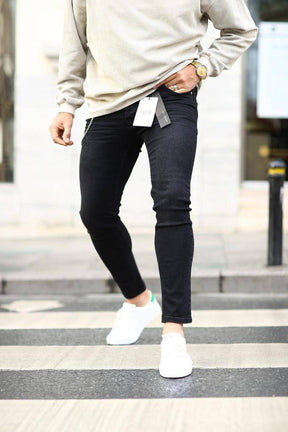 Daily Ankle Skinny Jeans