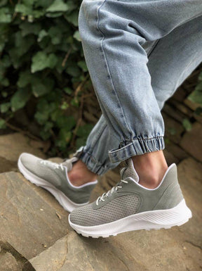 Breathable High-soled sneakers