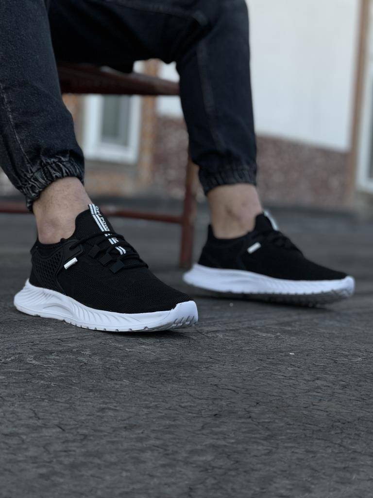 Daily Breathable Sports Sneakers