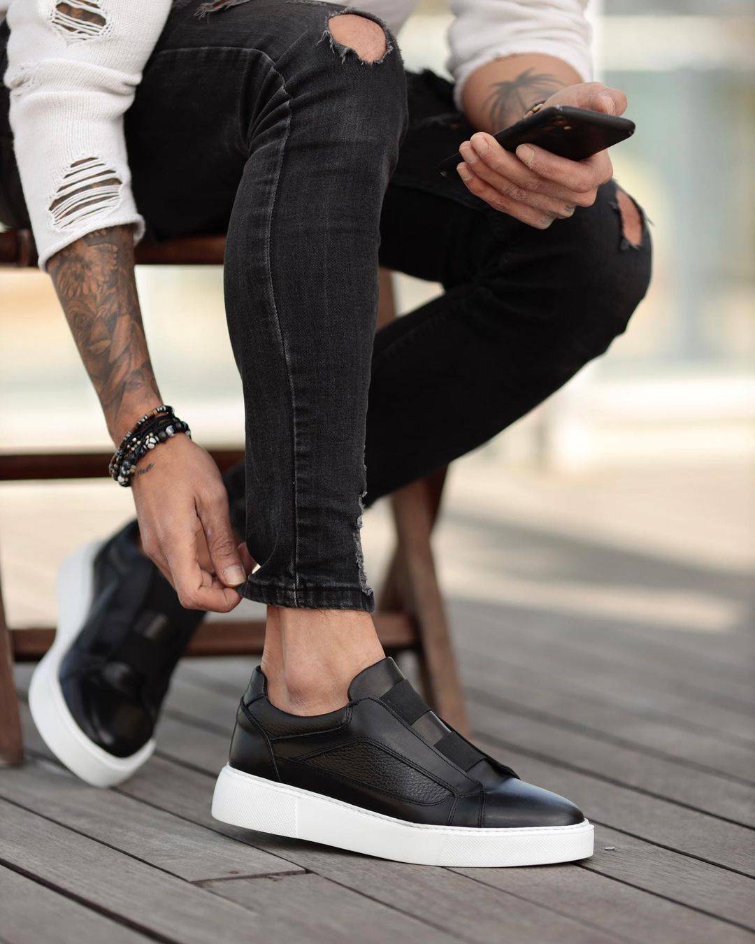 Elastic Bands Leather Sneakers