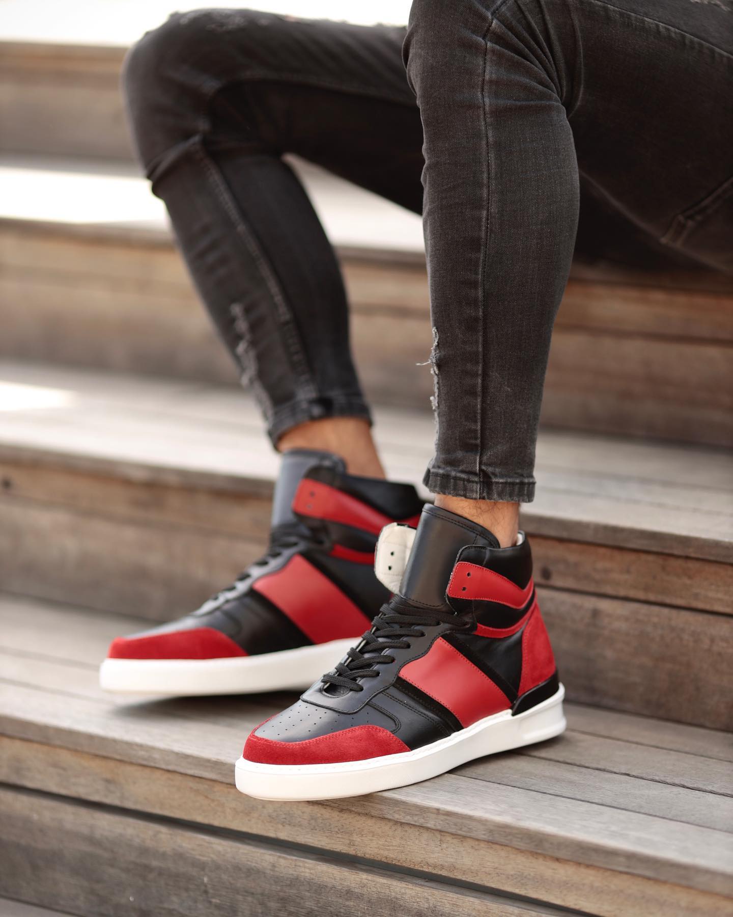 Street Style Edition Leather Sneakers