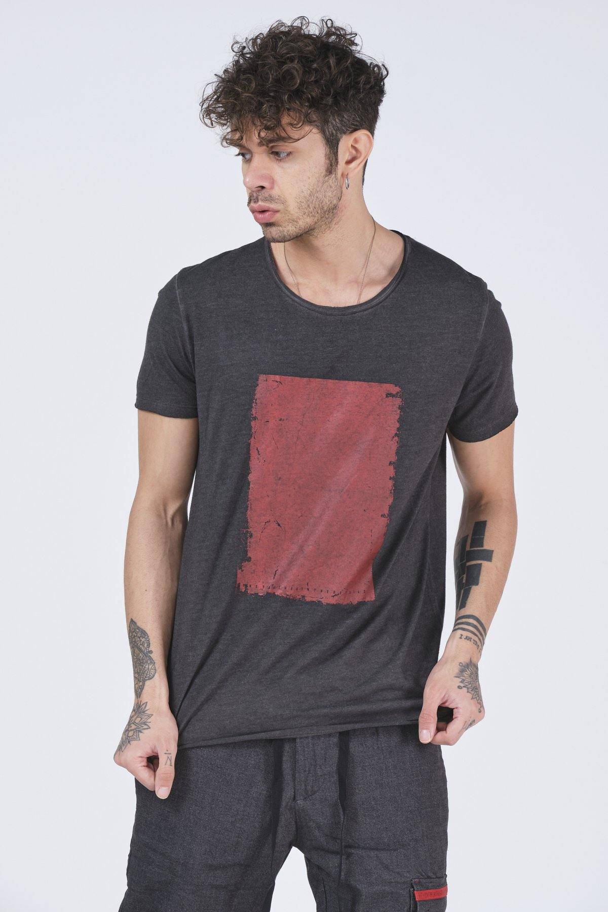 Red feelings T-shirt 4709